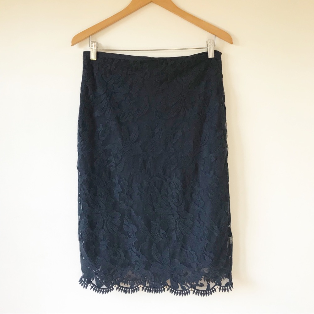 Ann Taylor laced pencil skirt
